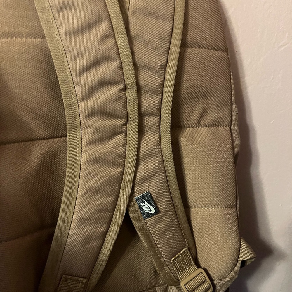 Nike backpack - Picture 3 of 4